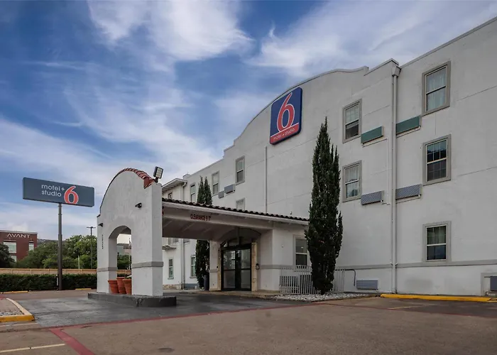 Motel 6 Dallas Tx Downtown